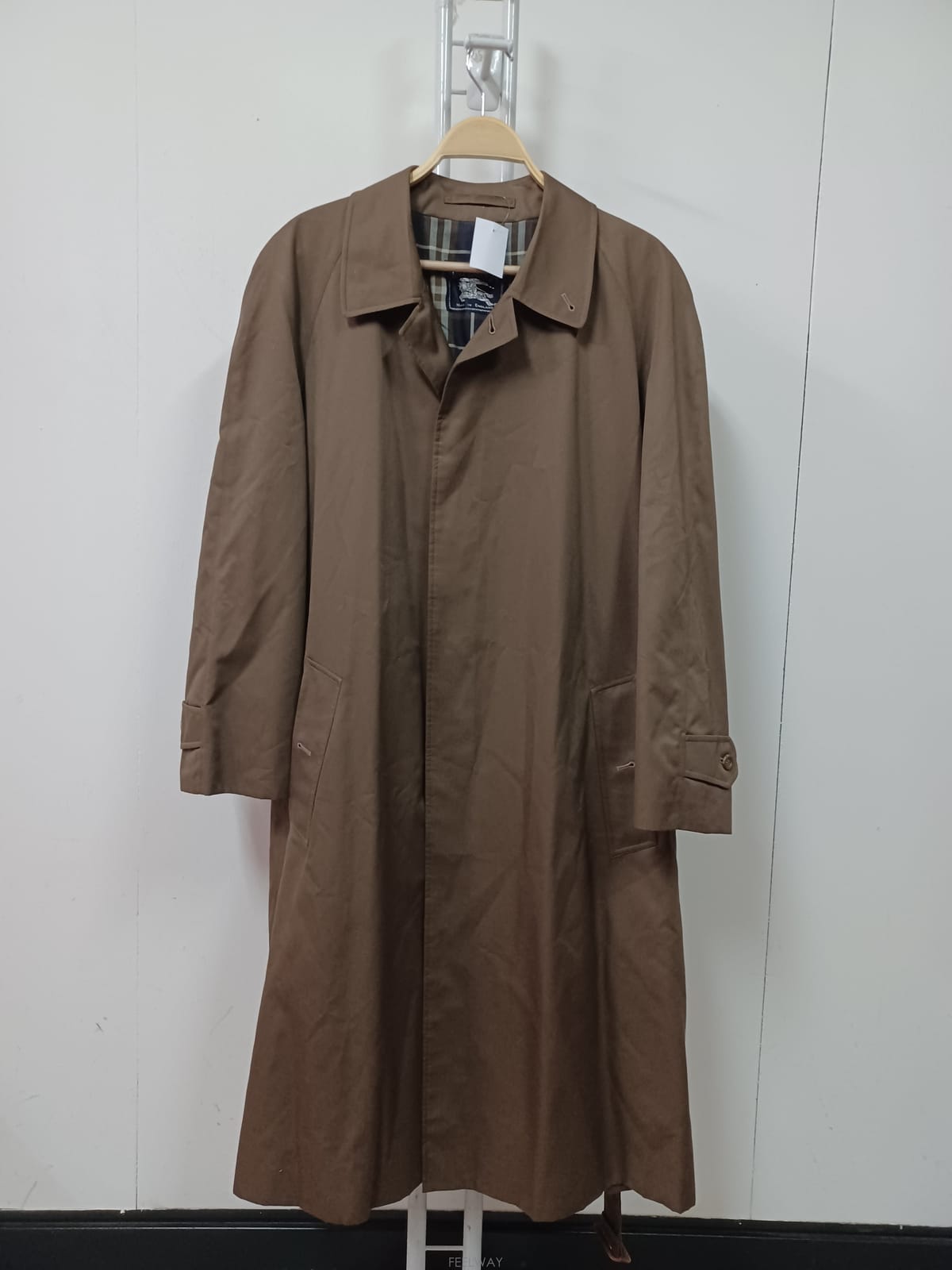 Burberry ��ȫ����/J-12206/������ ��ǰ ������ ���׶� �̱� Ʈ��ġ ��Ʈ 52��ȫ����/J-12206/������ ��ǰ ������ ���׶� �̱� Ʈ��ġ
