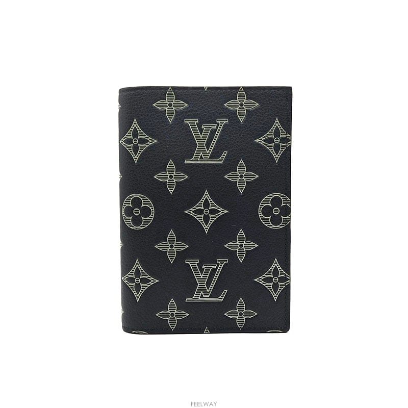 Louis Vuitton ���̺��� ������ �н���Ʈ Ŀ�� L237528���̺��� ������ �н���Ʈ Ŀ�� L237528