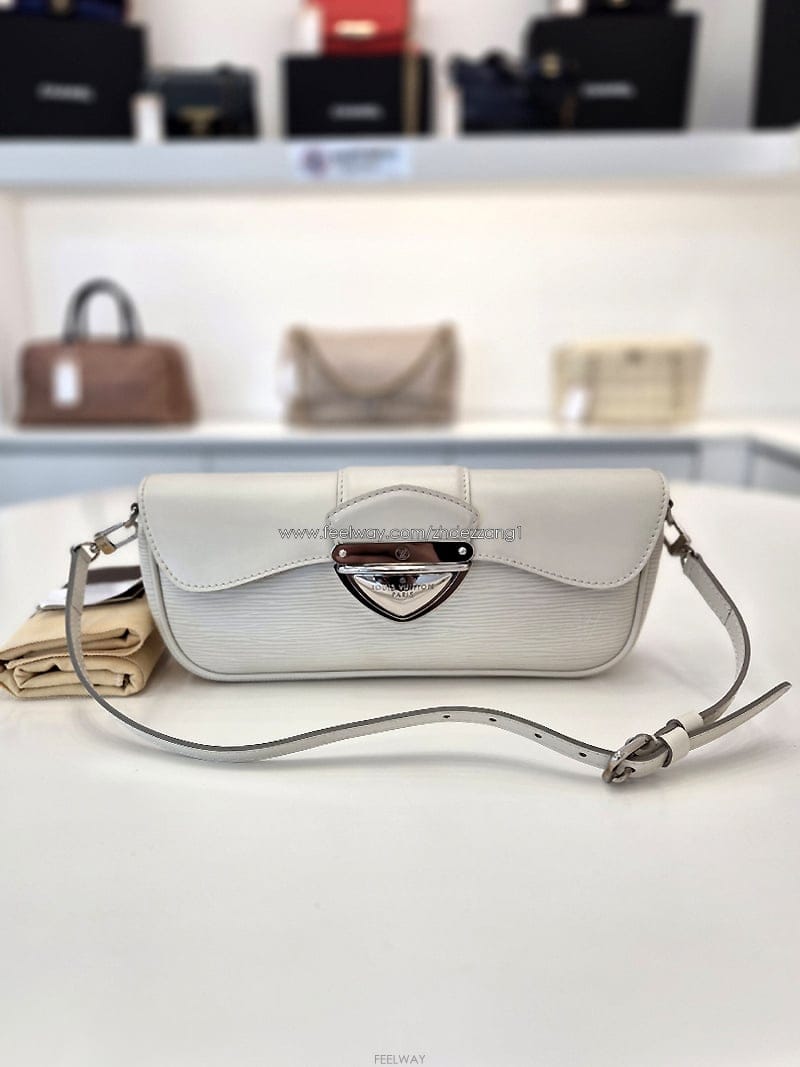 Louis Vuitton ���̺��� ���� ���� ���״� Ŭ��ġ ����� M5929J���̺��� ���� ���� ���״� Ŭ��ġ ����� M5929J
