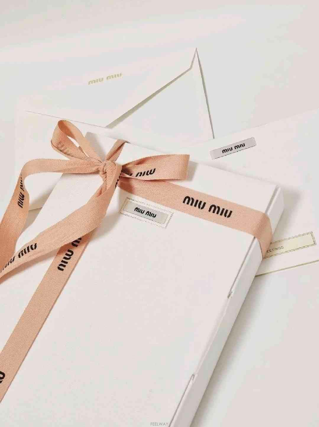 Miu Miu [�̿�̿� Miu Miu] ��ǰ ��Ʈ 3�� ��Ʈ + �ϵ� ���̽� ����ǰ[�̿�̿� Miu Miu] ��ǰ ��Ʈ 3�� ��Ʈ + �ϵ� ���̽� ��