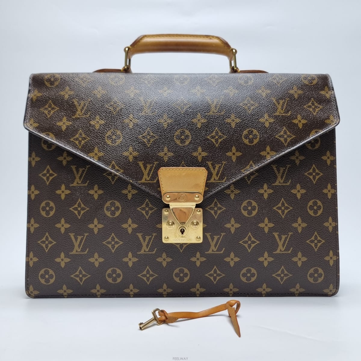 Louis Vuitton ���̺��� ���׷� ������ �긮�����̽� ������� �������� (�ֻ��)���̺��� ���׷� ������ �긮�����̽� ������� ����