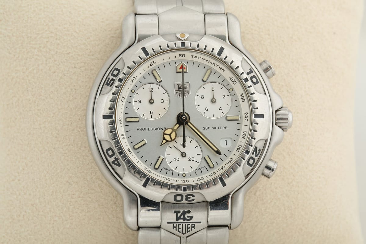 Tag Heuer �±�ȣ�̾� 6000 Tag Heuer 200m ũ�γ�׷��� ���� �ð� CH1110�±�ȣ�̾� 6000 Tag Heuer 200m ũ�γ�׷��� ���� �ð� 