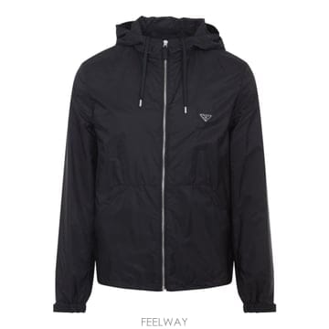 26 FW 프라다 로고 플라크 집업 후드 자켓 F0002 SGC220SOOO1WQ9