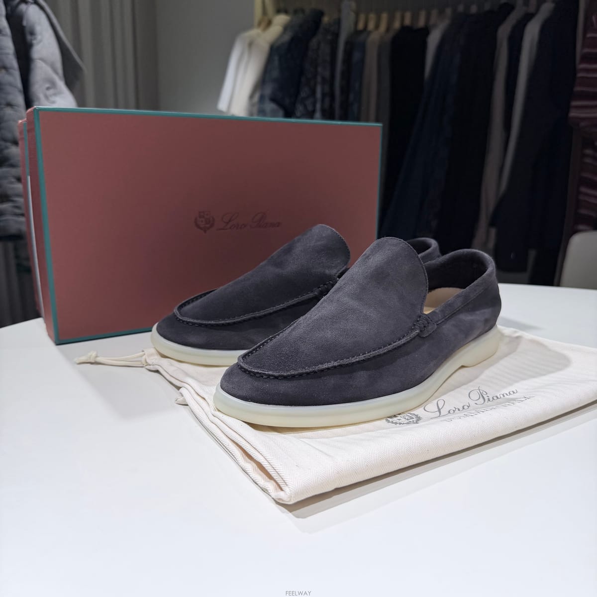 Loro Piana (A��/41) / �η��ǾƳ� ��ӿ�ũ �����̵� ����(A��/41) / �η��ǾƳ� ��ӿ�ũ �����̵� ����