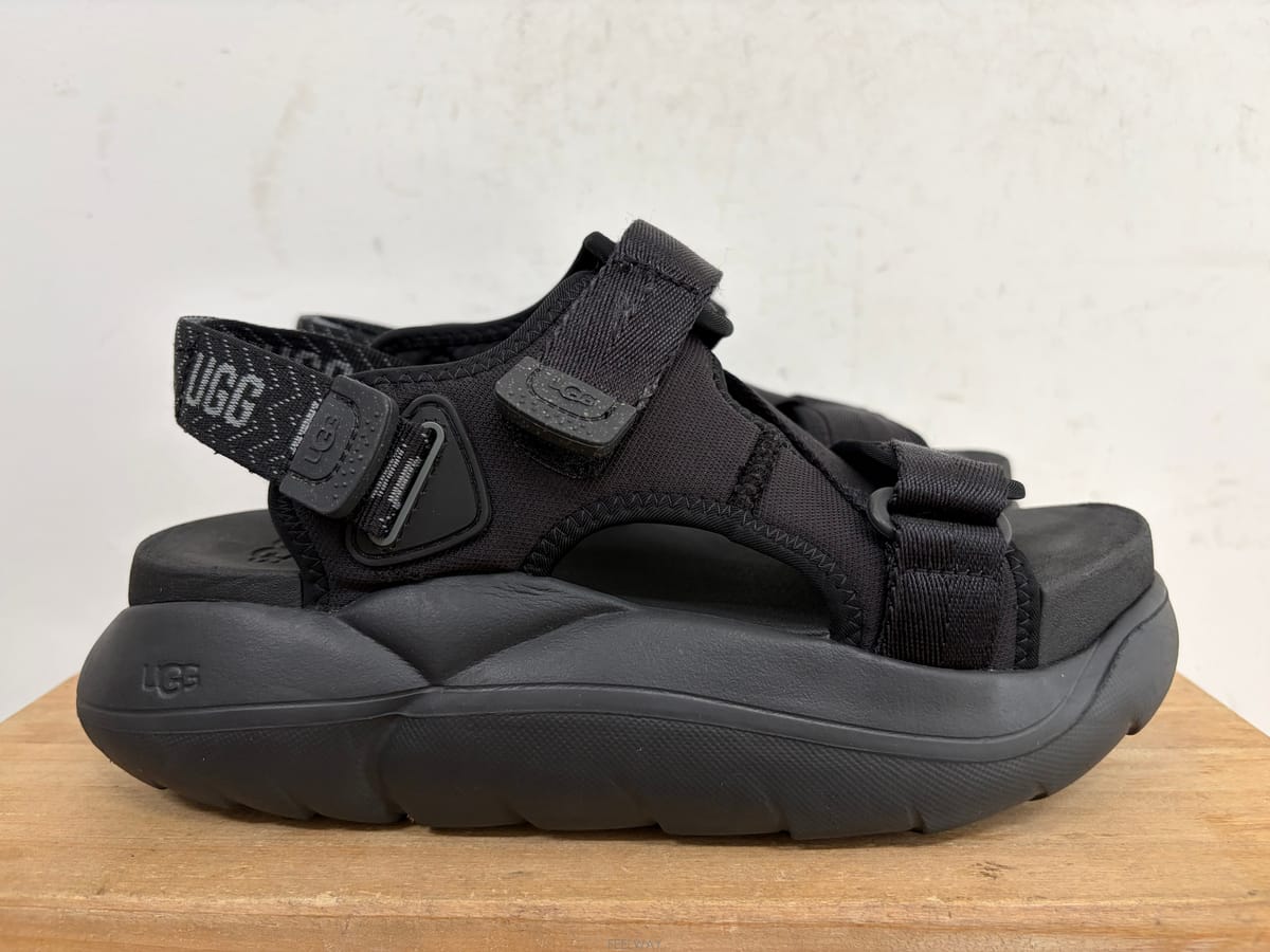 UGG ��� ���� ũ�ν� ���� 250��� ���� ũ�ν� ���� 250