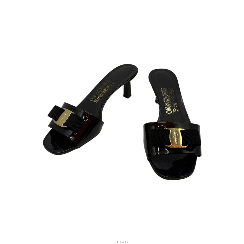 Ferragamo [Ŭ�ι�] ��󰡸� �ٶ� ���� �����̵� ���� ���� 6 1/2[Ŭ�ι�] ��󰡸� �ٶ� ���� �����̵� ���� ���� 6 1/2