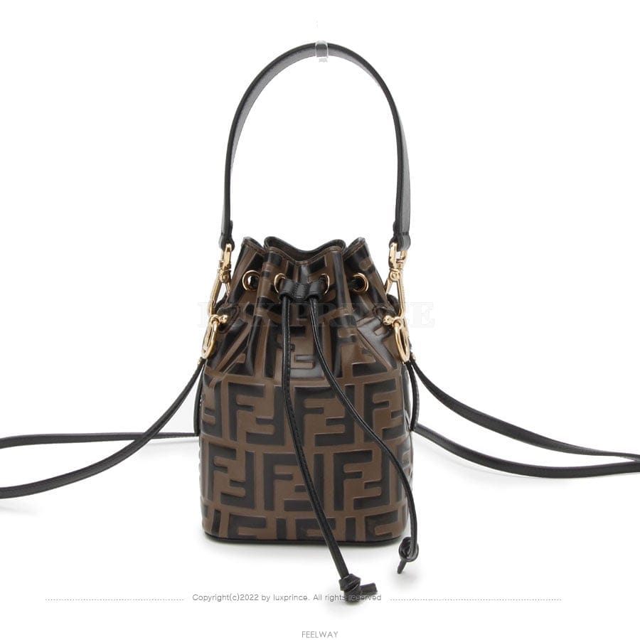FENDI ��Ʈ���� �̴� ũ�ν� 8BS010 (0615hza)��Ʈ���� �̴� ũ�ν� 8BS010 (0615hza)
