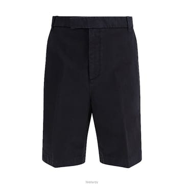 Thom Browne ����� Ÿ�Զ����� Ŭ�ν� ġ�� ��������� Ÿ�Զ����� Ŭ�ν� ġ�� ����