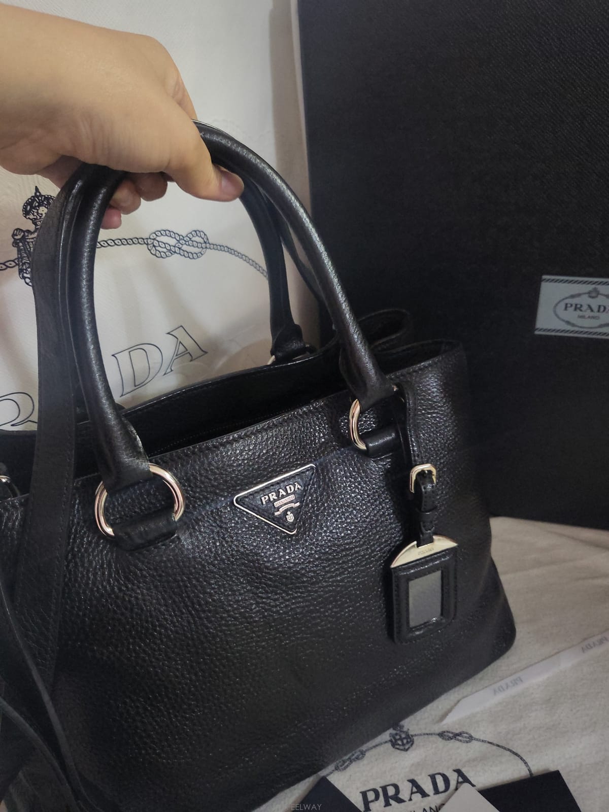 PRADA ����� ���ڷ� ������ ��Ʈ �� ũ�ν�������� ���ڷ� ������ ��Ʈ �� ũ�ν���