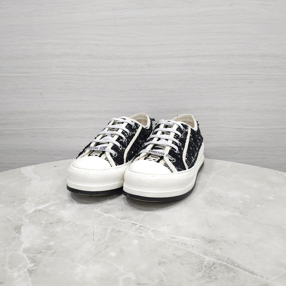DIOR [������] 39 / ��� Ʈ���� ��ũ�ص�� �÷��� ����Ŀ��[������] 39 / ��� Ʈ���� ��ũ�ص�� �÷��� ����Ŀ��