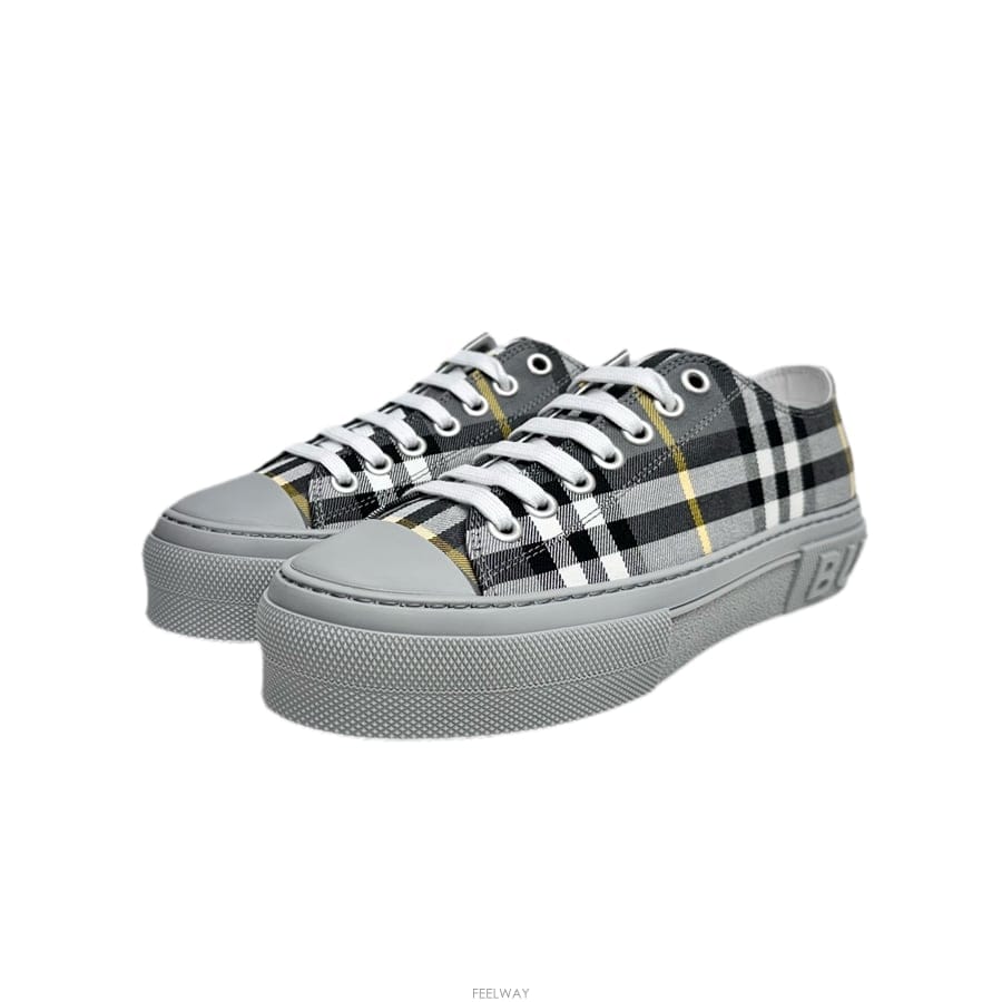 Burberry [�������] ������ üũ ��ư �ο�ž ����Ŀ�� 8064267[�������] ������ üũ ��ư �ο�ž ����Ŀ�� 8064267