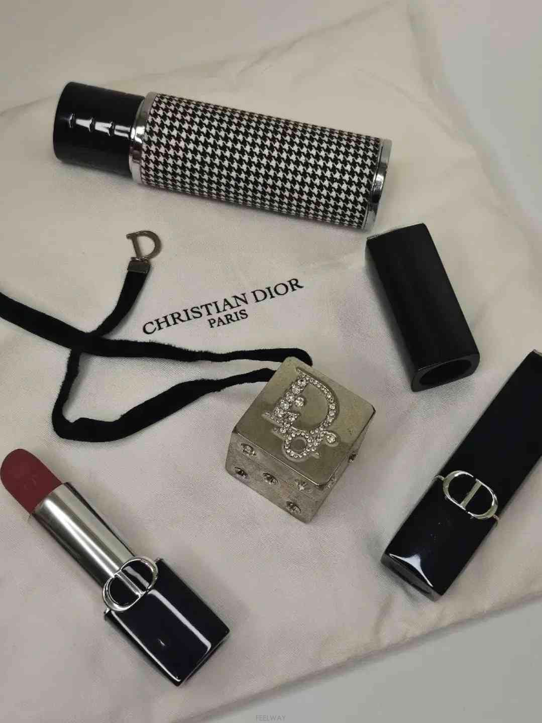 DIOR Dior Play ť�� ���۷ν� �� / Ű�� (�ǹ�)Dior Play ť�� ���۷ν� �� / Ű�� (�ǹ�)