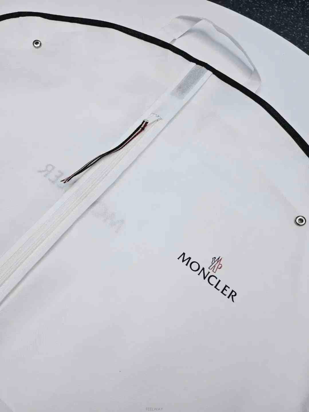 Moncler ��Ŭ���� ��Ʈ���̽���Ŭ���� ��Ʈ���̽�