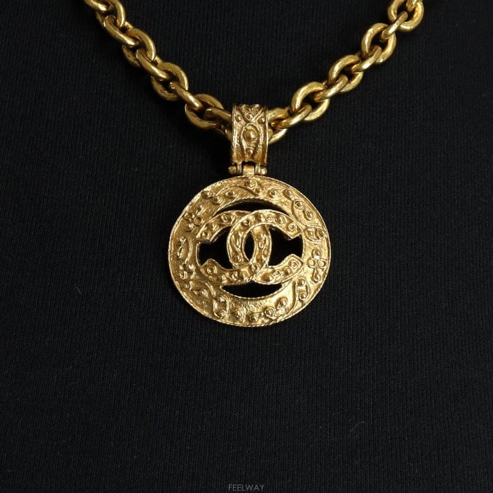 CHANEL ���� 94���� ���� CC�ΰ� ��Ƽ�� ���� �޴޸��� ü�� ���Ʈ �����aa65651���� 94���� ���� CC�ΰ� ��Ƽ�� ���� �޴޸��� ü�� ��