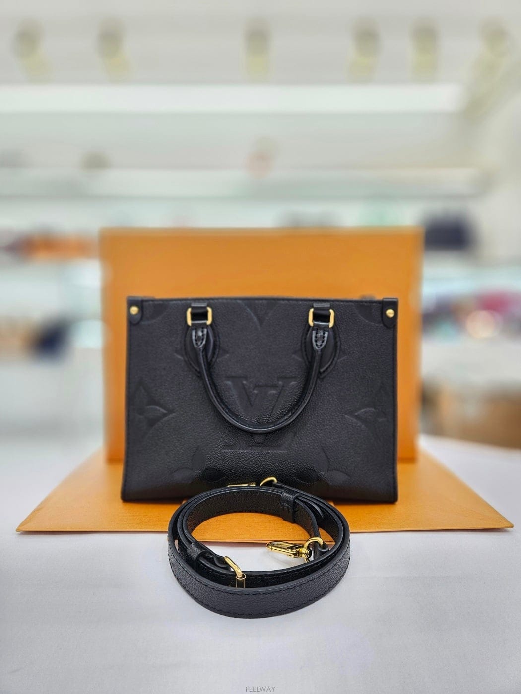 Louis Vuitton ���̺��� �������� �´��� PM ���� ��Ʈ�� ����� M45653 ����Ĩ���̺��� �������� �´��� PM ���� ��Ʈ�� ����� M45653 