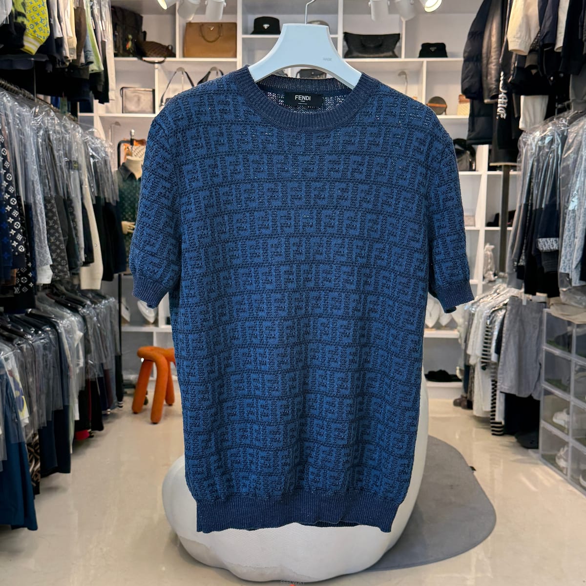 FENDI ��� FF �ΰ� ��Ƽ�� ��Ʈ ���� 50��� FF �ΰ� ��Ƽ�� ��Ʈ ���� 50