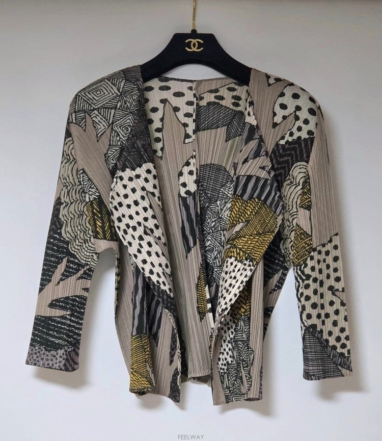 Issey Miyake �̼��̹̾��� �ø����ø��� PLEATS PLEASE ����Ʈ ����� (3)�̼��̹̾��� �ø����ø��� PLEATS PLEASE ����Ʈ ����� 