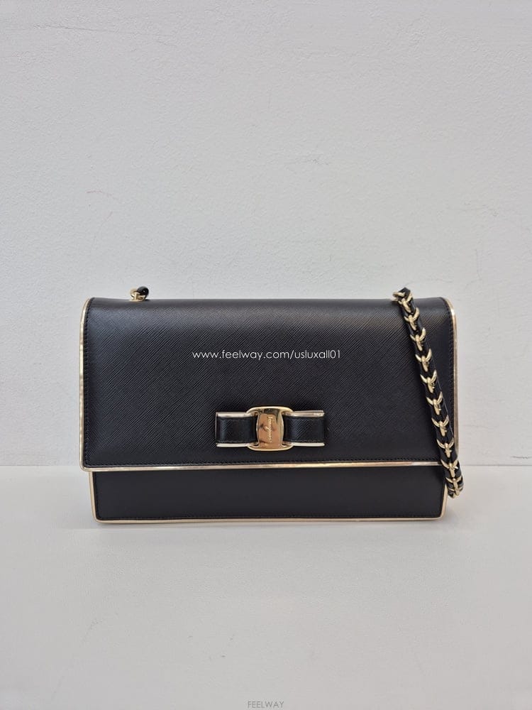 Ferragamo [�߰���ǰ ������ �����] ��󰡸� �ٶ� ü�� ũ�ν��� 21E980[�߰���ǰ ������ �����] ��󰡸� �ٶ� ü�� ũ�ν��� 2