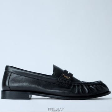 26 FW 생로랑 Le Loafer 15 게더드 디테일 레더 로퍼 블랙 839471 25VAA 1000