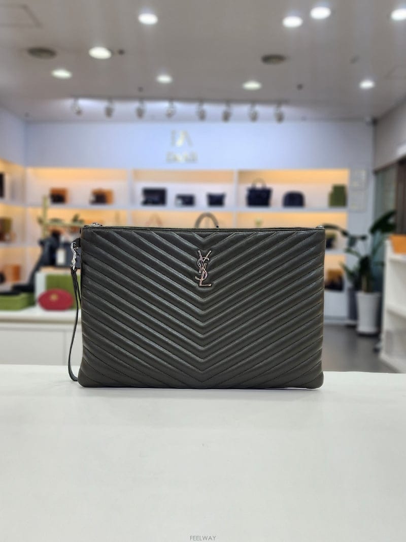 Saint Laurent ���ζ� ��Ʋ�� ���� ���� Ŭ��ġ�� 440222���ζ� ��Ʋ�� ���� ���� Ŭ��ġ�� 440222