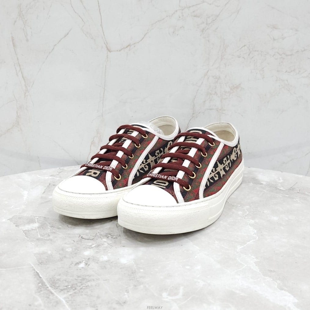 DIOR [������] 39.5 / ��� ��Ƽ�÷� ��ũ�ص�� ����Ŀ��[������] 39.5 / ��� ��Ƽ�÷� ��ũ�ص�� ����Ŀ��
