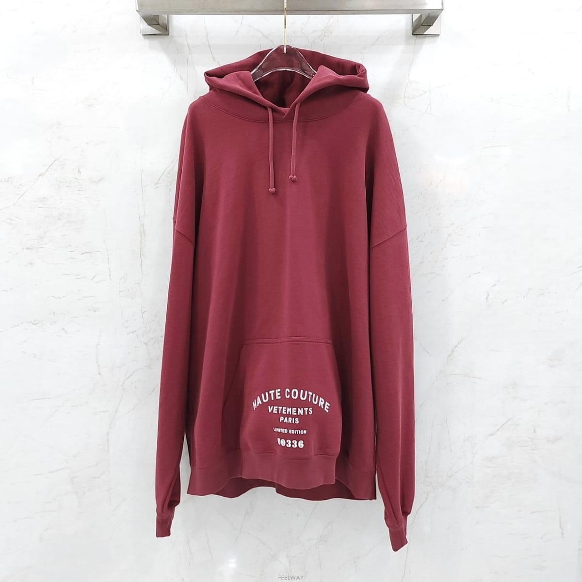 Vetements [������] L / ��Ʈ�� �Ƶ��Ͻ� �ٶٸ� �ΰ� �ĵ�Ƽ[������] L / ��Ʈ�� �Ƶ��Ͻ� �ٶٸ� �ΰ� �ĵ�Ƽ