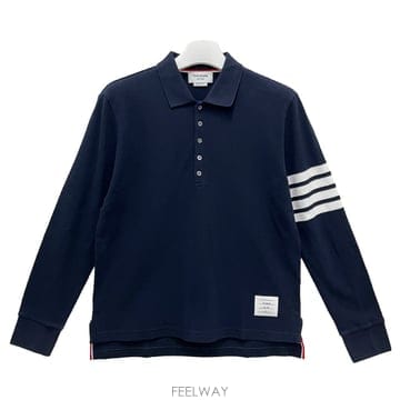 Thom Browne �����丮 26FW ����� �缱 ���� 4�� ��ư ���� ���� ����Ƽ MJP137G 07976 415�����丮 26FW ����� �缱 ���� 4�� ��ư ���� ���� ��