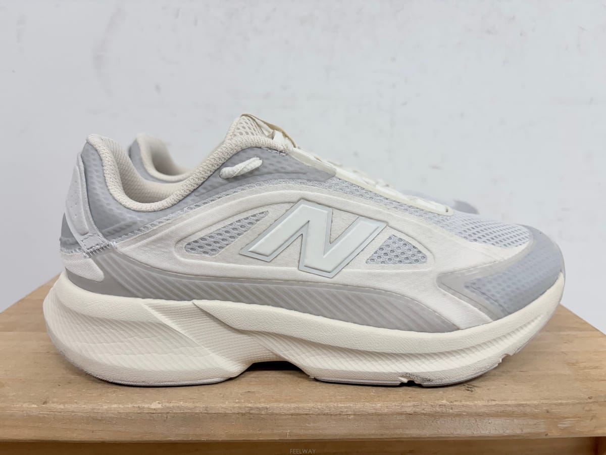 New Balance ���߶��� īŻ����Ʈ ���� �ȭ  245���߶��� īŻ����Ʈ ���� �ȭ  245