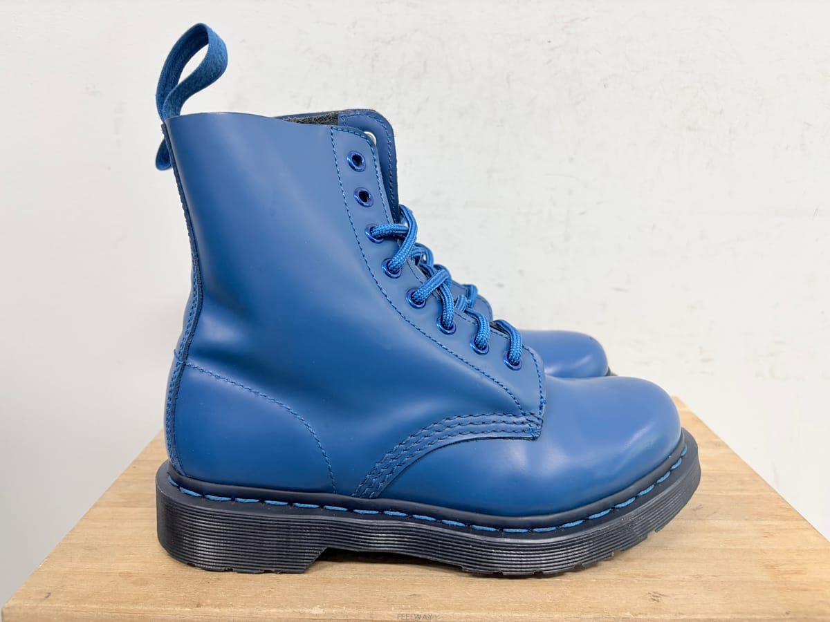Dr. Martens ���͸�ƾ ���� ���� 230���͸�ƾ ���� ���� 230