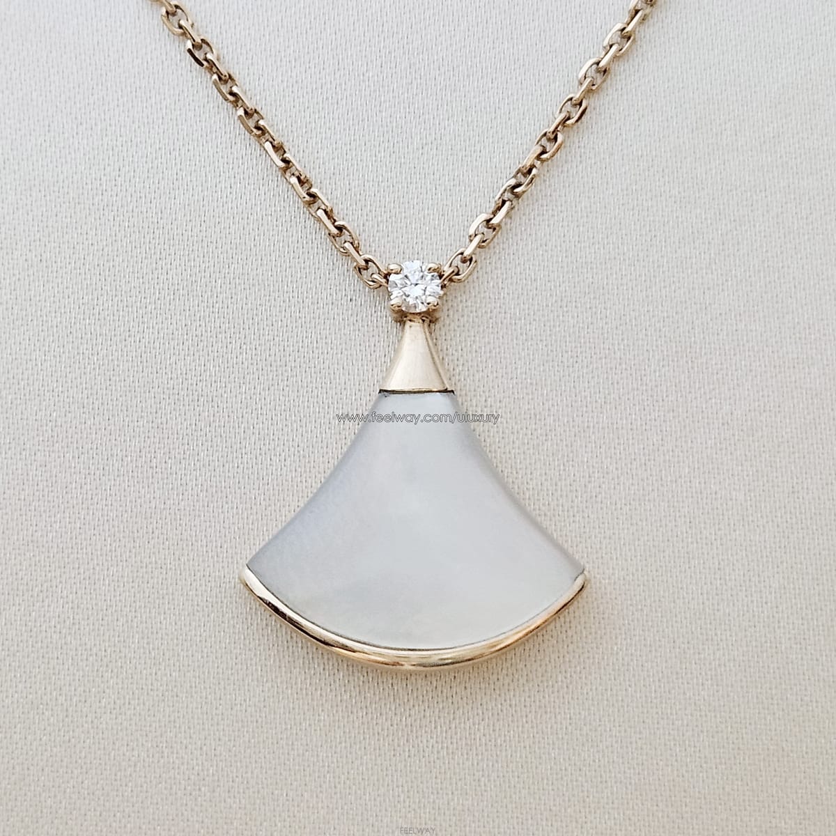 BVLGARI �Ұ��� ���̾� ��ٽ� �帲 ����� CL857185�Ұ��� ���̾� ��ٽ� �帲 ����� CL857185