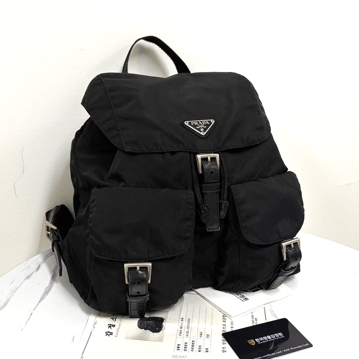 PRADA [�����Ϸ�] ����� �ﰢ�ΰ� ���Ϸ� ���� �̵� ����[�����Ϸ�] ����� �ﰢ�ΰ� ���Ϸ� ���� �̵� ����