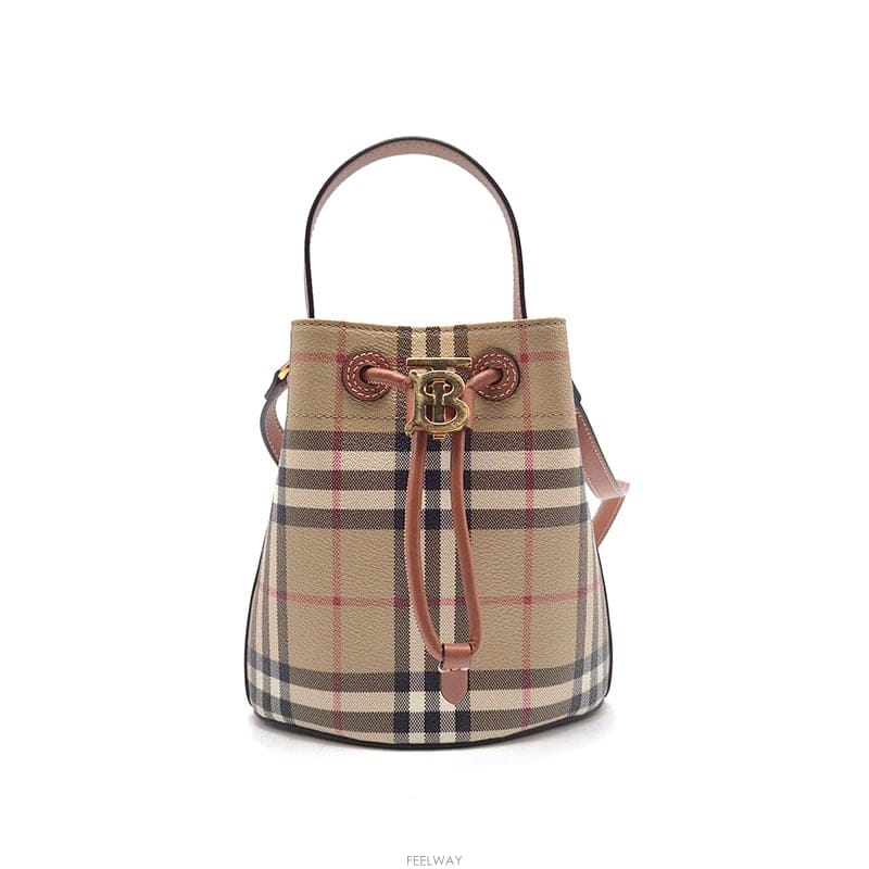 Burberry ������ �̴� TB ��ν�Ʈ�� ��Ŷ�� L743720������ �̴� TB ��ν�Ʈ�� ��Ŷ�� L743720