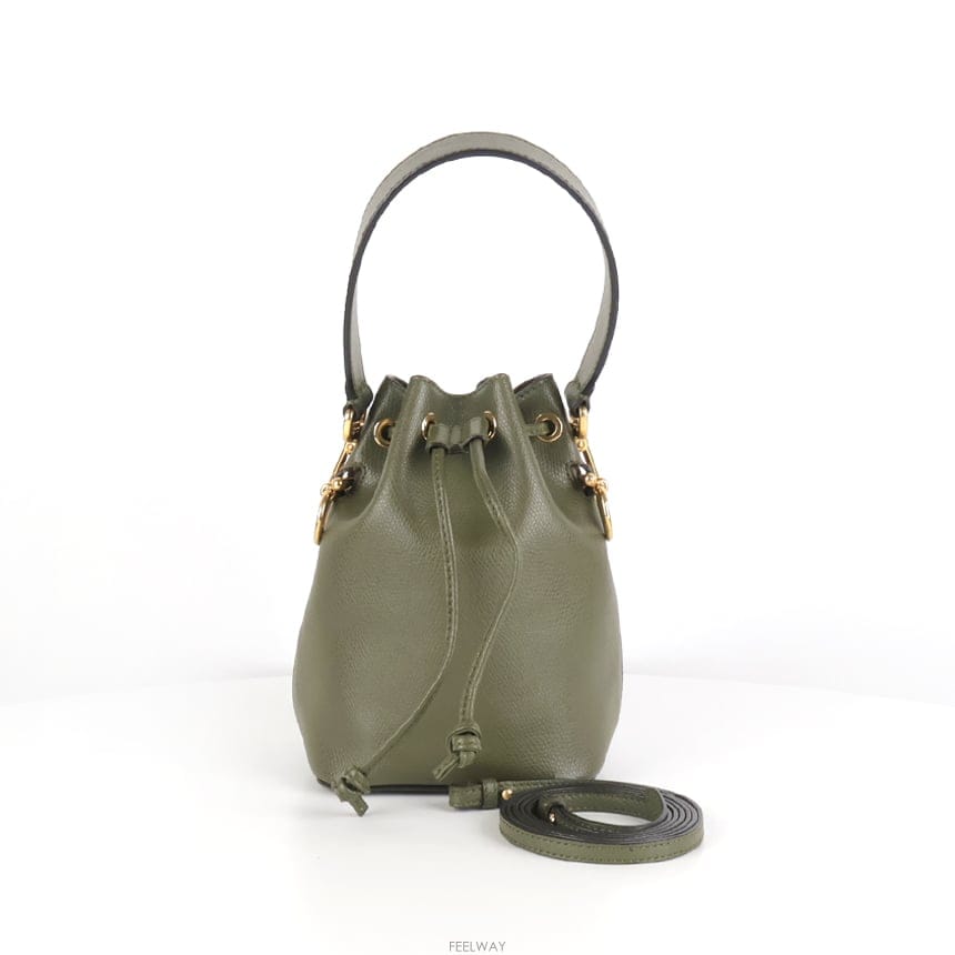 FENDI [�߰���ǰ�ٿ�] ��� ��Ʈ���� �̴� ���� ��Ŷ ����� īŰ 8BS010[�߰���ǰ�ٿ�] ��� ��Ʈ���� �̴� ���� ��Ŷ ����� ī