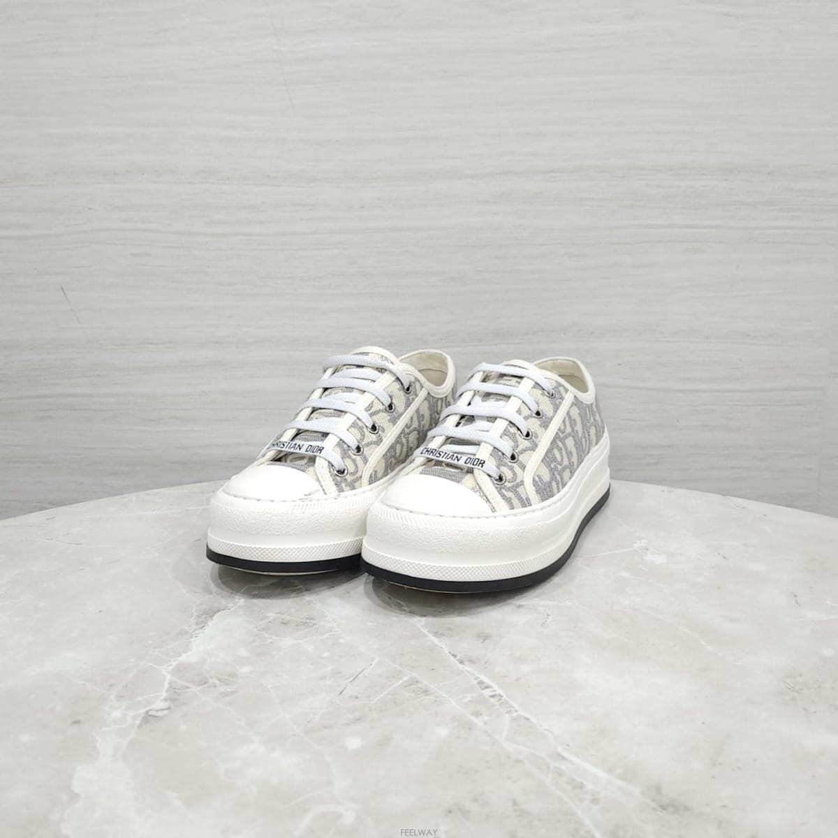 DIOR [������] 36 / ��� ��ũ�ص�� �÷��� ����Ŀ�� KCK385OBE[������] 36 / ��� ��ũ�ص�� �÷��� ����Ŀ�� KCK385OB