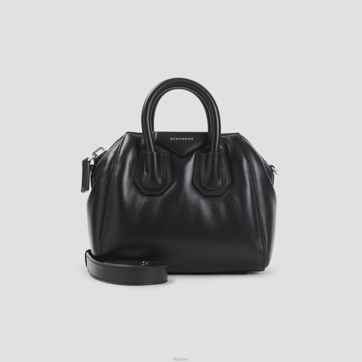 Givenchy [D] 26FW ����� �̴� ��Ƽ���� ���� �� BB519KB2HZ 001[D] 26FW ����� �̴� ��Ƽ���� ���� �� BB519KB2HZ 001