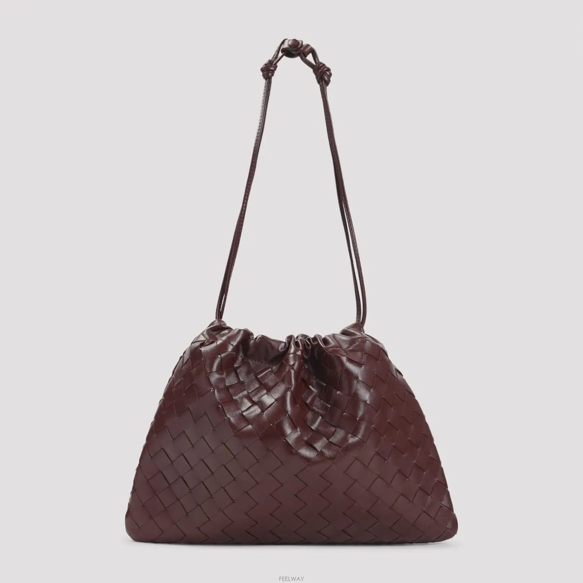 Bottega Veneta [D] 26FW ���װ� ����Ÿ ����Ʈ�� �Ŀ�ġ 796728 V3IV1 2247[D] 26FW ���װ� ����Ÿ ����Ʈ�� �Ŀ�ġ 796728 V3IV1 22