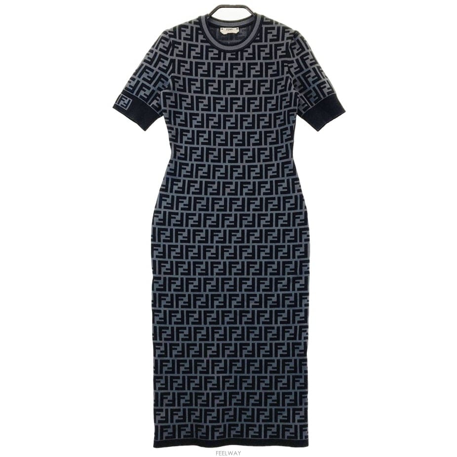 FENDI ��� ��ī ũ��� ��Ʈ ���ǽ� 36��� ��ī ũ��� ��Ʈ ���ǽ� 36