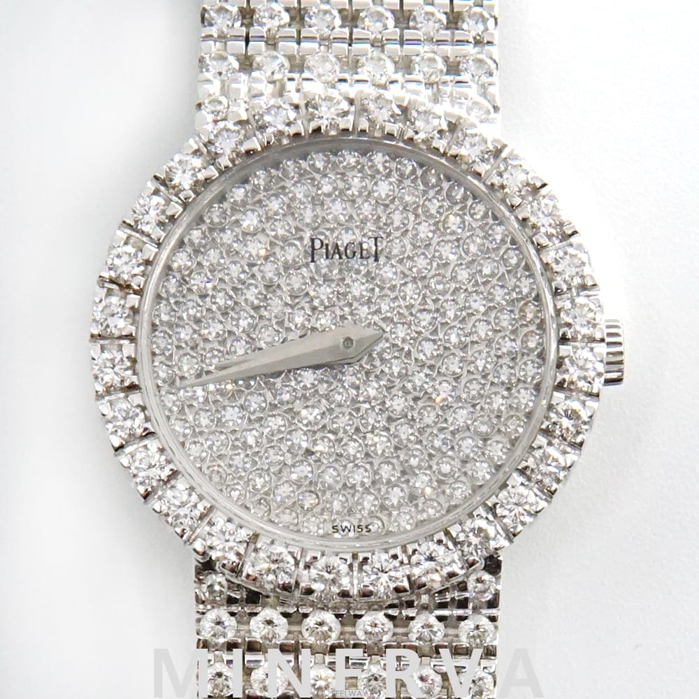 PIAGET �Ǿ��� ���� �� ���̾Ƹ�� �����ͼ��� �־� ��ġ�Ǿ��� ���� �� ���̾Ƹ�� �����ͼ��� �־� ��ġ
