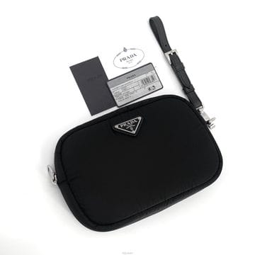 PRADA [�������] ����� �����Ϸ� �ﰢ�ΰ� ��Ʈ�� �Ŀ�ġ 1NE035[�������] ����� �����Ϸ� �ﰢ�ΰ� ��Ʈ�� �Ŀ�ġ 1NE0