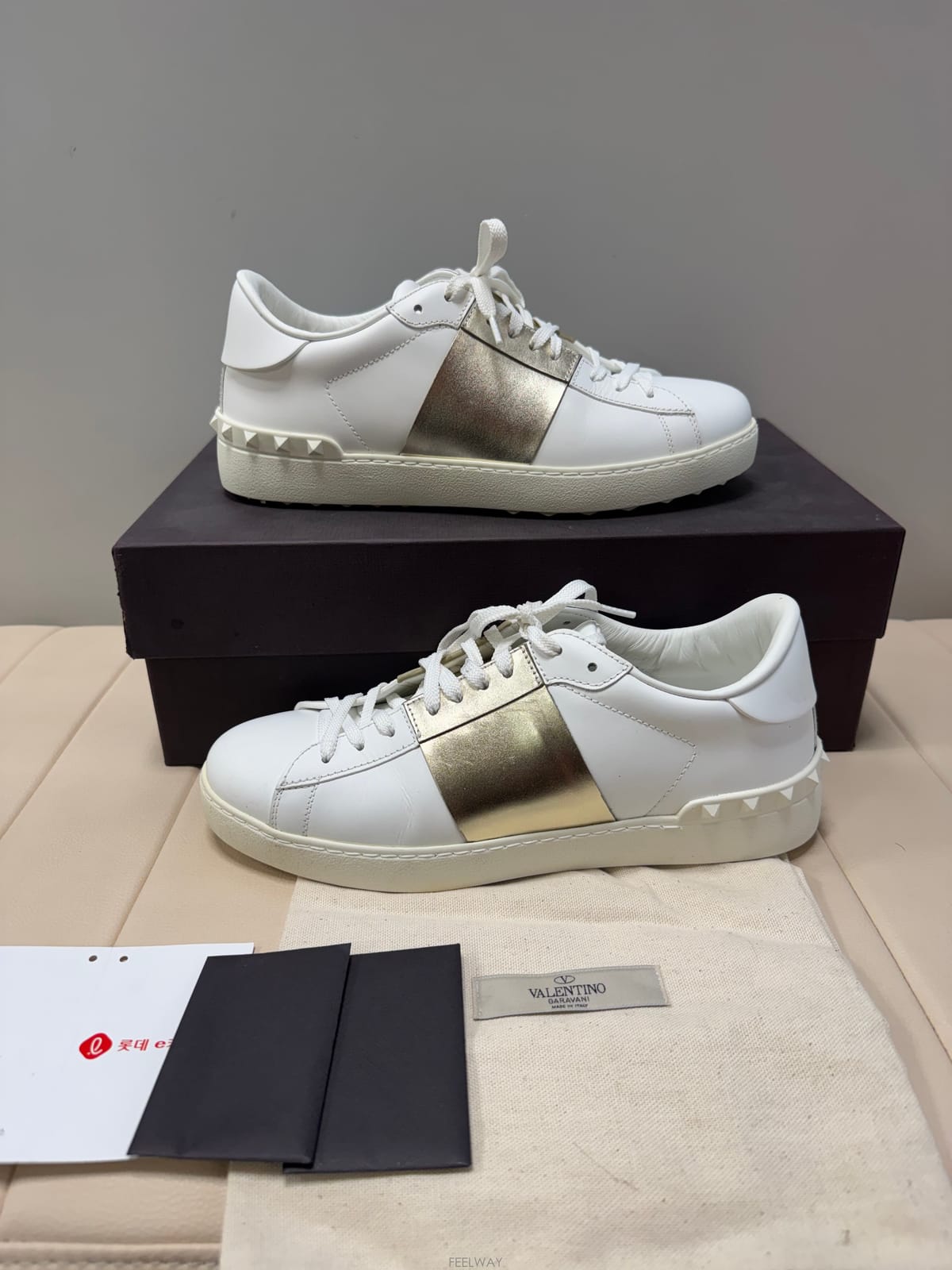 Valentino [Ʈ����] 40/250~255) �߷�Ƽ�� ���� ����Ŀ�� ����[Ʈ����] 40/250~255) �߷�Ƽ�� ���� ����Ŀ�� ����