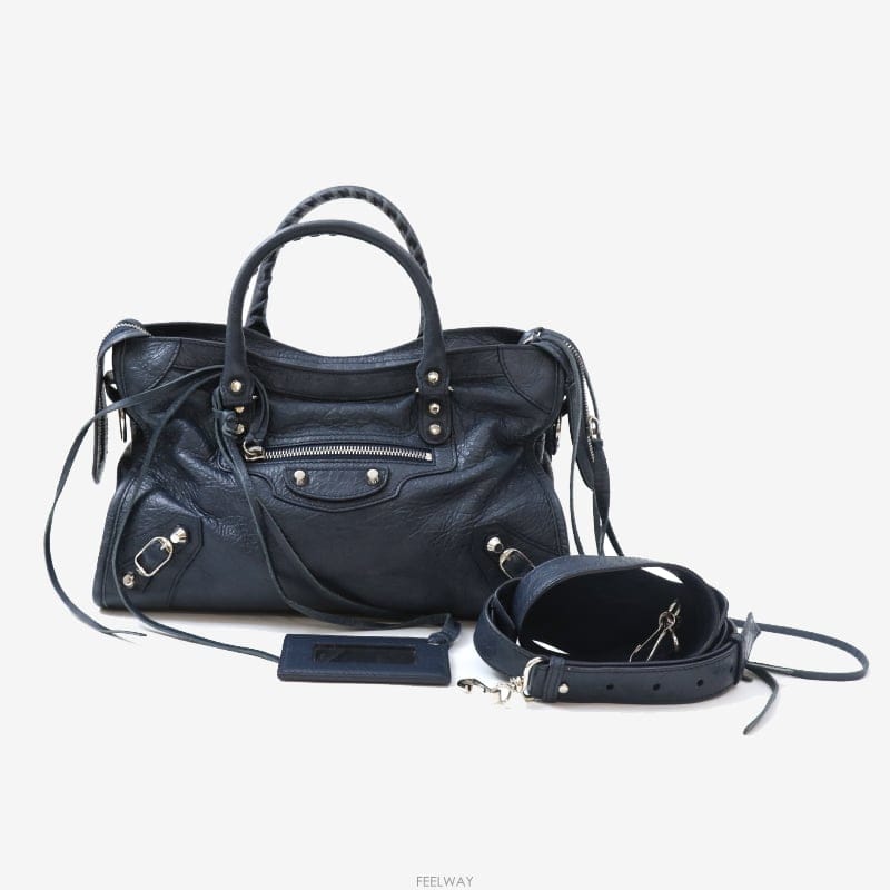 Balenciaga (�����߰���ǰ)�߷��þư� 431621 Ŭ���� ���� ��Ƽ ���͹� ũ�ν��� ���̺�(�����߰���ǰ)�߷��þư� 431621 Ŭ���� ���� ��Ƽ ����