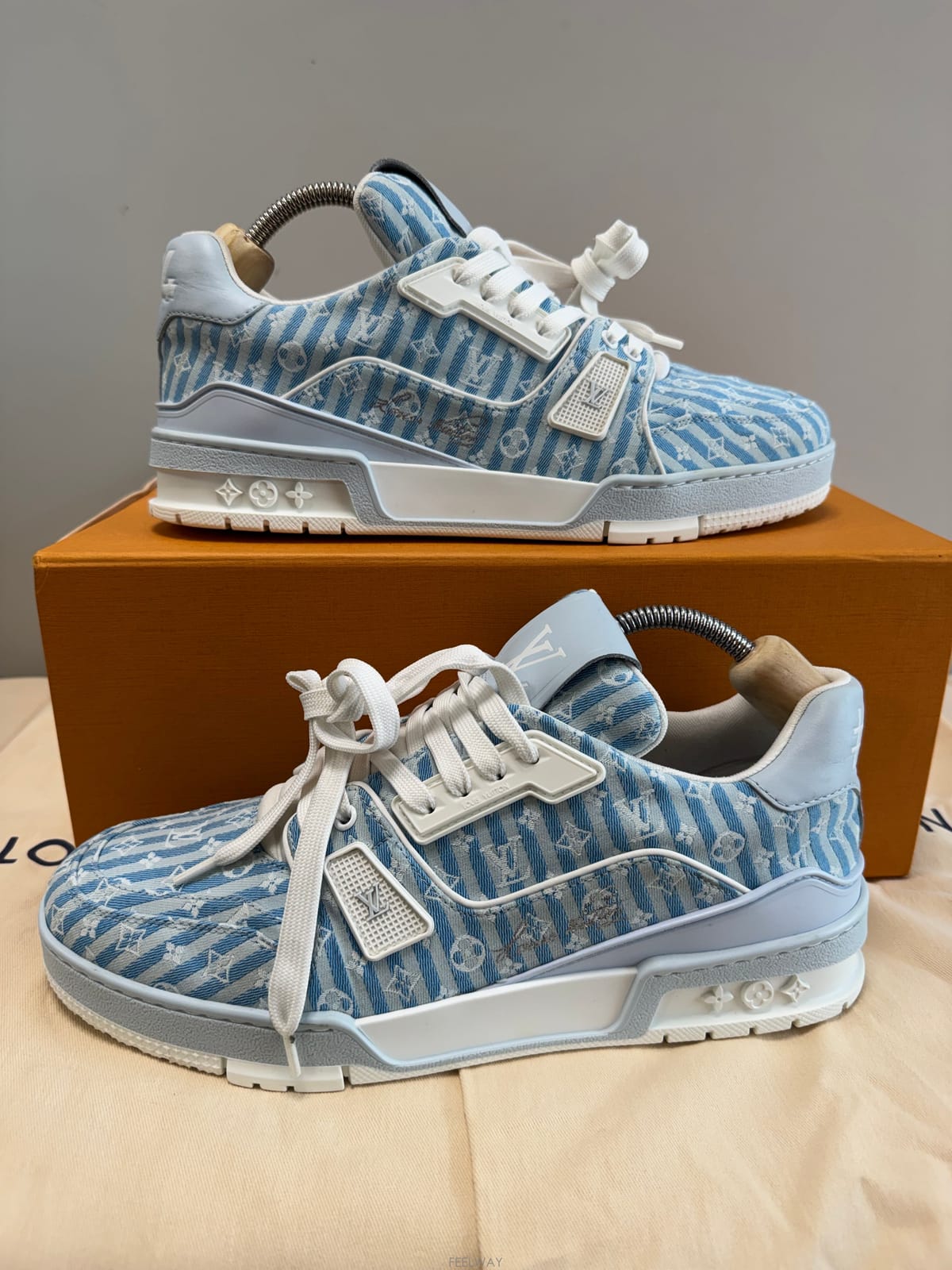 Louis Vuitton [Ʈ����]8.5/275) ���̺��� ���� Ʈ���̳� ����Ŀ��[Ʈ����]8.5/275) ���̺��� ���� Ʈ���̳� ����Ŀ��
