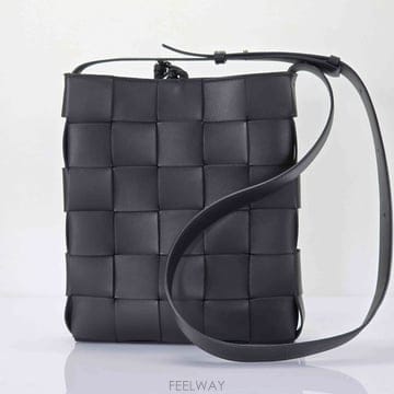 Bottega Veneta ���װ� ����Ÿ ���� �޽��� ī��Ʈ �麸�װ� ����Ÿ ���� �޽��� ī��Ʈ ��