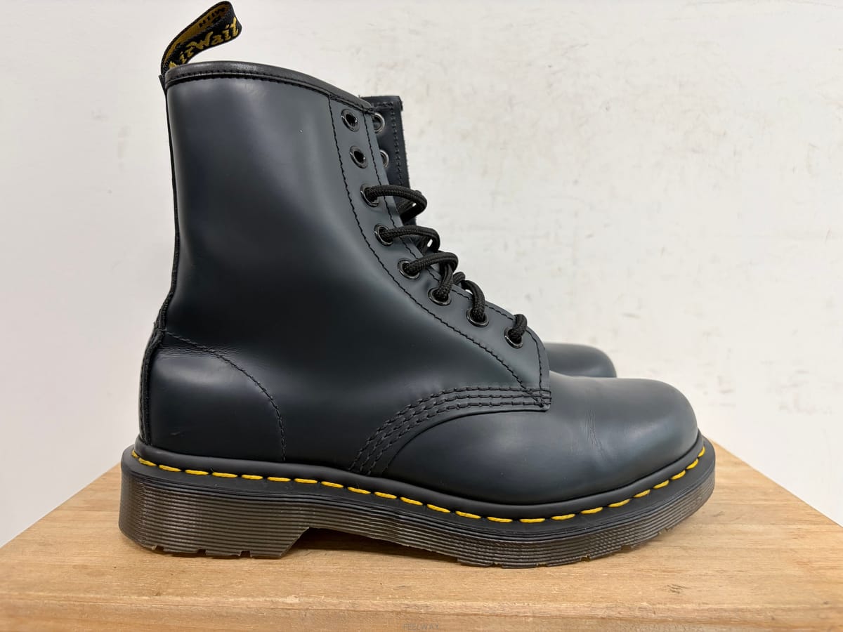 Dr. Martens ���͸�ƾ ���� ���� 230���͸�ƾ ���� ���� 230