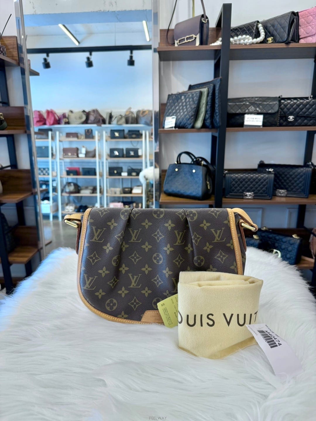Louis Vuitton [�ٿ� ������] ���̺��� �޴Ҹ��� PM ���׷�(M40474)���� B+[�ٿ� ������] ���̺��� �޴Ҹ��� PM ���׷�(M40474)��