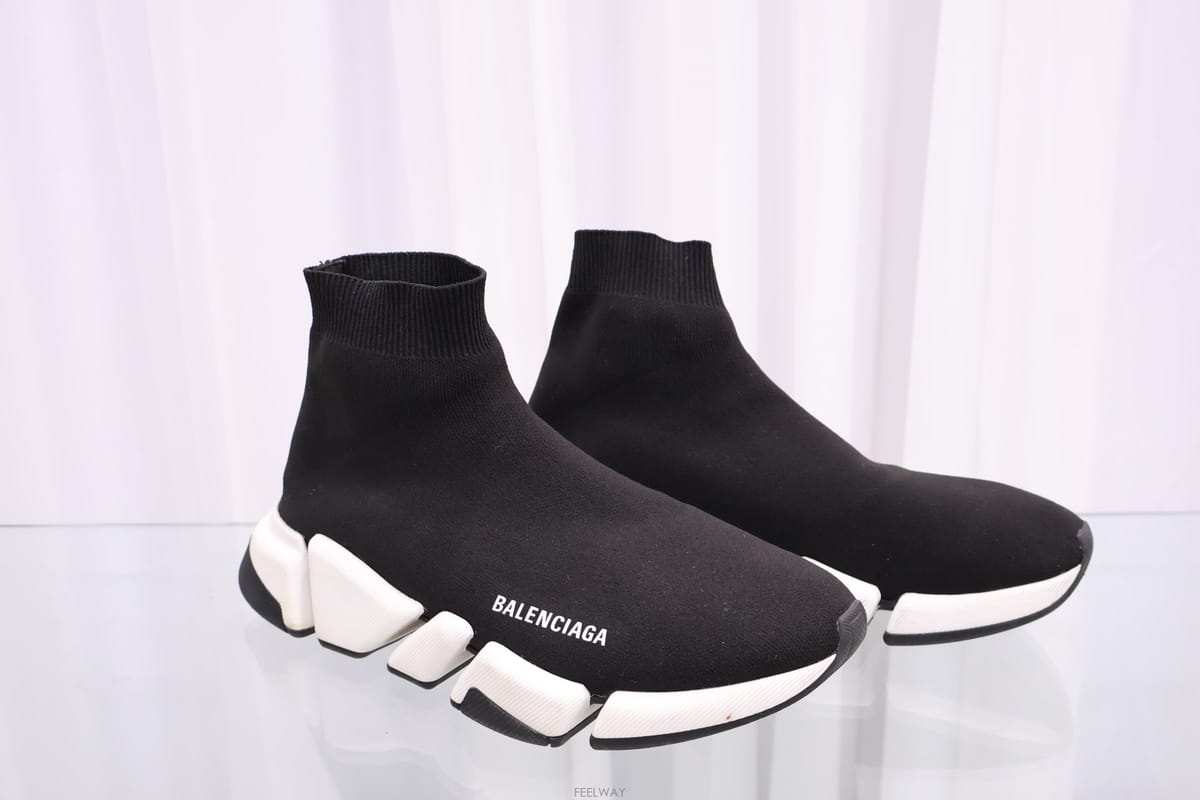 Balenciaga �߷��þư� ���ǵ巯�� ����Ŀ��߷��þư� ���ǵ巯�� ����Ŀ��