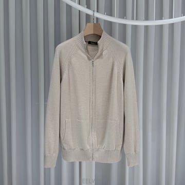 Loro Piana (S��/L) / �η��ǾƳ� ���̺� ĳ�ù̾� 100 ��Ʈ ������ ���� ���̺���(S��/L) / �η��ǾƳ� ���̺� ĳ�ù̾� 100 ��Ʈ ������ 