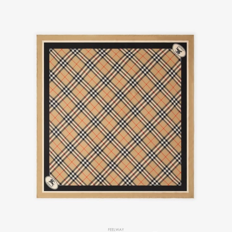 Burberry ������ üũ ��ũ ��ī�� ���� ������ 81130481������ üũ ��ũ ��ī�� ���� ������ 81130481