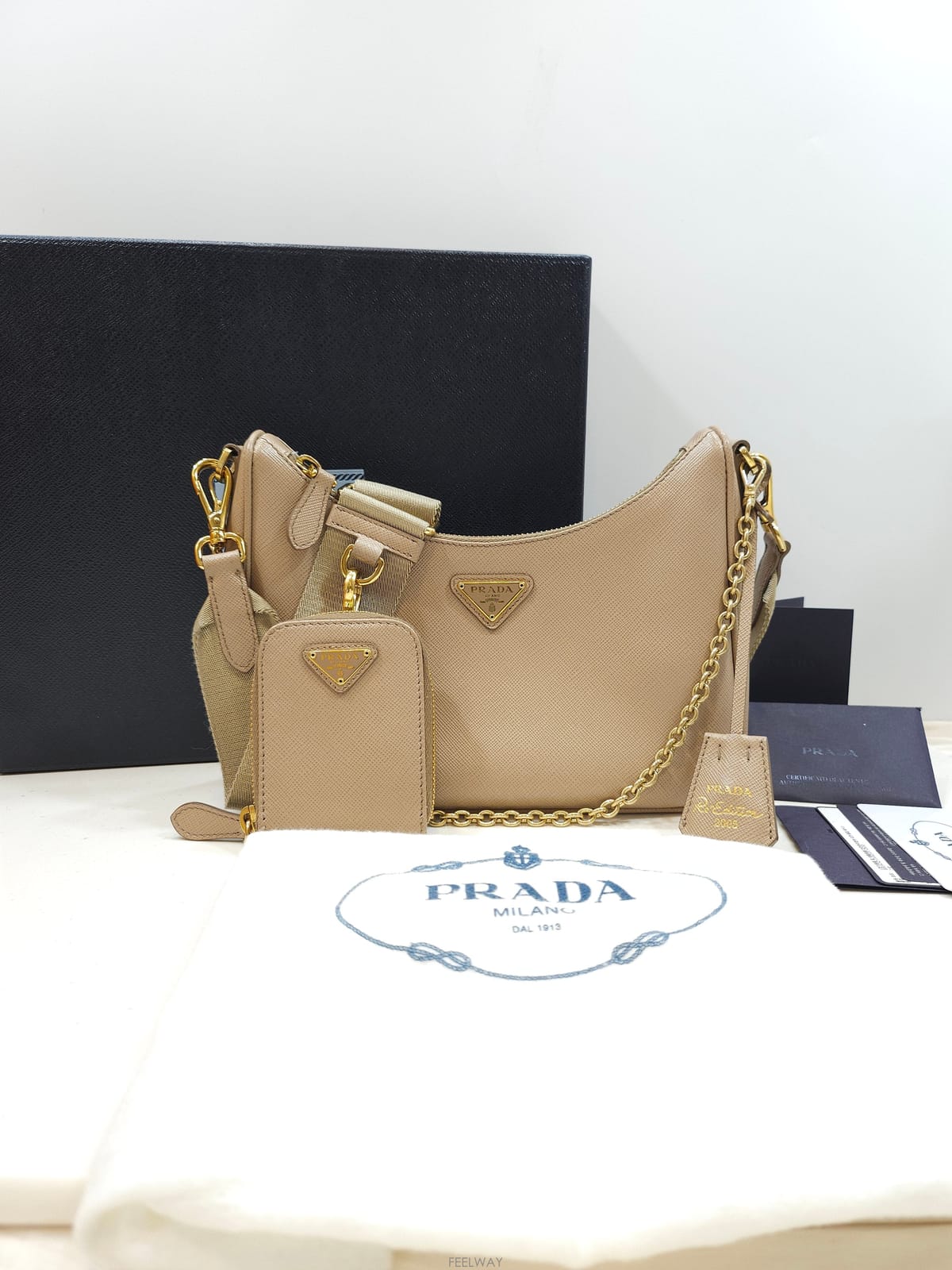 PRADA ����� ������� 2005 ���ǾƳ� ī�޿� ����������� ������� 2005 ���ǾƳ� ī�޿� ������