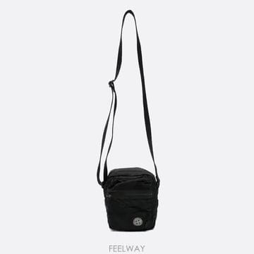 26FW 스톤 아일랜드 나일론 파우치백 블랙 L2S159200015 S0251 V0029